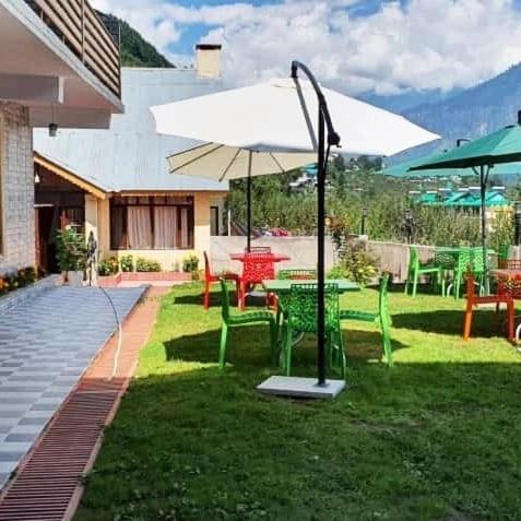 Hotel Alpine View Sarāhan Exterior foto
